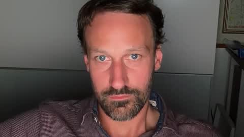 Snapshot of maenu_69 chatting on 5, 10, 2025 maenu_69 online show from 5, 10, 2025