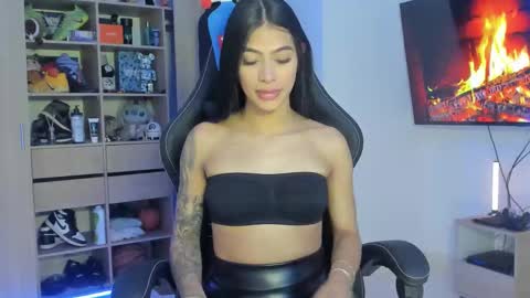 Snapshot of maeve_windsor chatting on 24, 3, 2026 Maeve online show from 24, 3, 2026