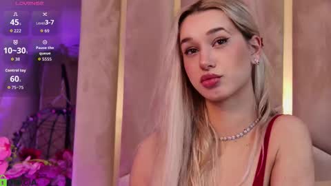 Snapshot of maevedream chatting on 3, 3, 2026 M. online show from 3, 3, 2026