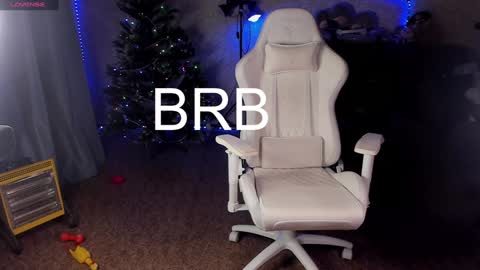 Maevee online show from 1, 1, 2025