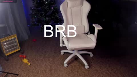 Maevee online show from 2, 1, 2025