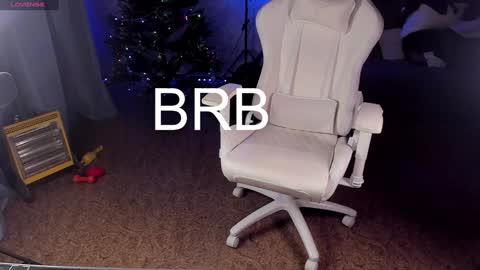 Maevee online show from 6, 1, 2025