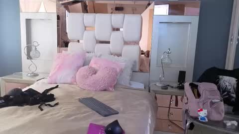 Snapshot of mafecosecret chatting on 16, 9, 2025 mafecosecret online show from 16, 9, 2025