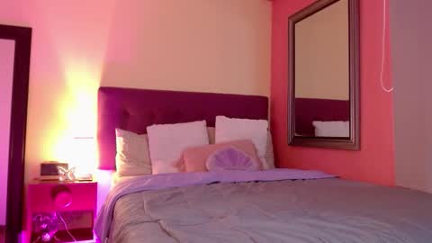 Mafer Flor online show from 15, 10, 2025