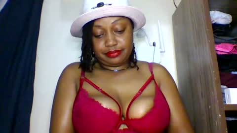 Snapshot of magdalinemus chatting on 7, 7, 2026 magdalinemus online show from 7, 7, 2026