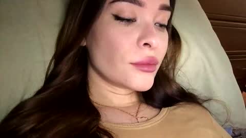 magggg658318 online show from 25, 9, 2025