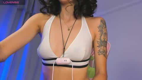 Snapshot of maggie_raver chatting on 18, 4, 2026 maggie online show from 18, 4, 2026