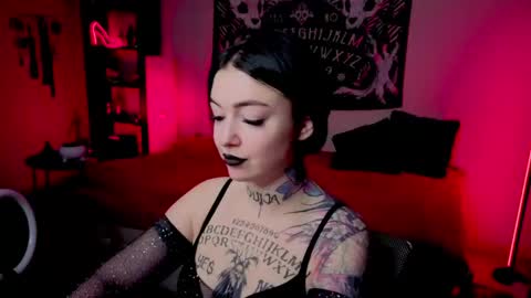 Snapshot of magic_alie chatting on 5, 5, 2026 Magic Allie online show from 5, 5, 2026
