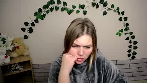 Snapshot of magic_katarina_ chatting on 16, 1, 2025 magic_katarina_ online show from 16, 1, 2025