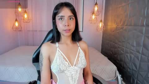 Oliviah online show from 24, 4, 2026