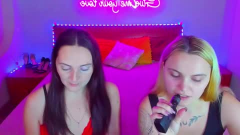 Snapshot of magiceyess chatting on 12, 12, 2024 Lili and Bella online show from 12, 12, 2024