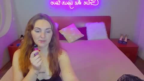 Lili and Bella online show from 21, 12, 2025