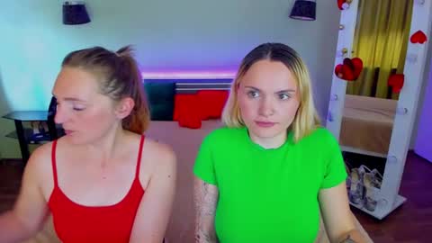 Snapshot of magiceyess chatting on 27, 6, 2026 Lili and Bella online show from 27, 6, 2026