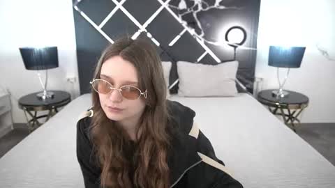 Emily online show from 29, 7, 2026