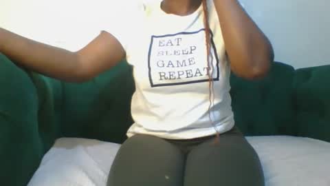 Snapshot of magicpussyy1 chatting on 20, 4, 2026 magicbabe online show from 20, 4, 2026