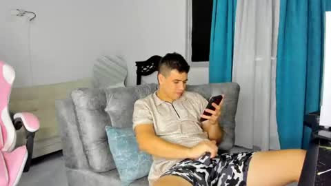 Snapshot of magnificent_star18 chatting on 27, 7, 2026 RONALD online show from 27, 7, 2026