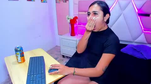Snapshot of mahiara_hot chatting on 7, 7, 2026 mahiara hot online show from 7, 7, 2026