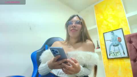 Maia  online show from 23, 7, 2026