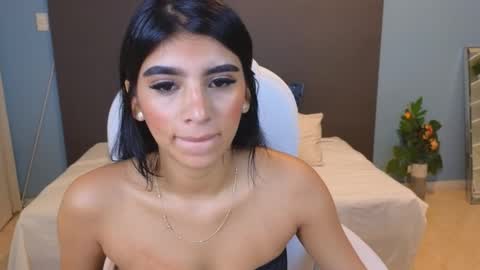 Maiaa Ruiz  online show from 9, 1, 2025