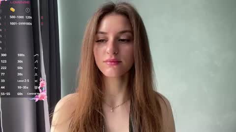 Snapshot of maiabarthe chatting on 27, 5, 2026 M I A online show from 27, 5, 2026