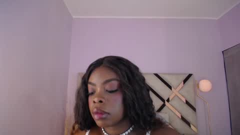 Snapshot of maiacharris_ chatting on 7, 5, 2026 Maia Charris online show from 7, 5, 2026