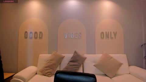  Maia  online show from 10, 9, 2025