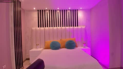  Maia  online show from 26, 11, 2025