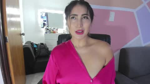   online show from 17, 9, 2025