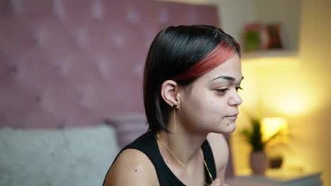  Maia  online show from 8, 1, 2026