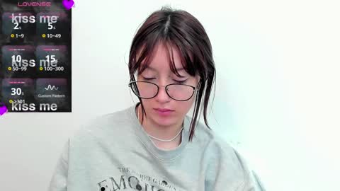 Snapshot of maibys_cute chatting on 9, 1, 2025 maibys online show from 9, 1, 2025