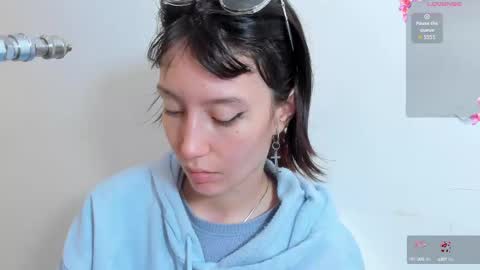 Snapshot of maibys_cute chatting on 4, 10, 2025 maibys online show from 4, 10, 2025