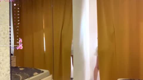 Snapshot of maidacompston chatting on 28, 9, 2025 Elina online show from 28, 9, 2025