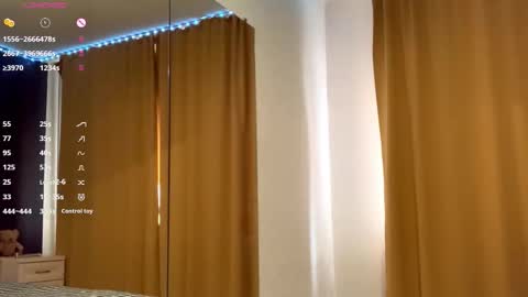 Snapshot of maidacompston chatting on 7, 10, 2025 Elina online show from 7, 10, 2025