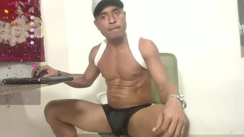 Snapshot of maik_alen chatting on 15, 5, 2026 . Maik Alen . online show from 15, 5, 2026