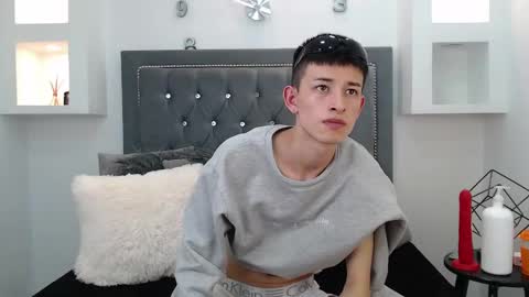 Maik Carver online show from 12, 1, 2025