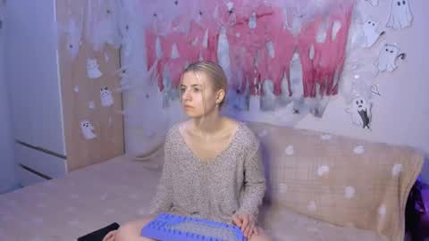 Snapshot of mailin_harrington chatting on 3, 12, 2024 Your kitty online show from 3, 12, 2024