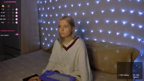 Snapshot of mailin_harrington chatting on 2, 1, 2025 Your kitty online show from 2, 1, 2025