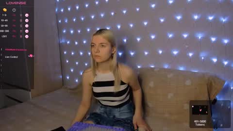 Snapshot of mailin_harrington chatting on 25, 2, 2025 Your kitty online show from 25, 2, 2025