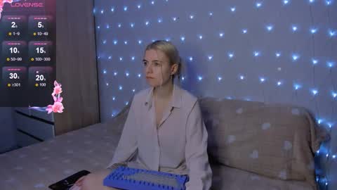 Snapshot of mailin_harrington chatting on 30, 9, 2025 Your kitty online show from 30, 9, 2025