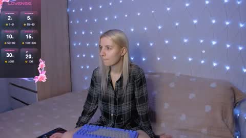 Snapshot of mailin_harrington chatting on 8, 10, 2025 Your kitty online show from 8, 10, 2025