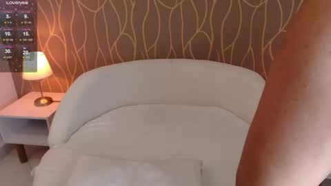 Maria  conexion 1030 pm to 5 am colombia online show from 25, 6, 2026