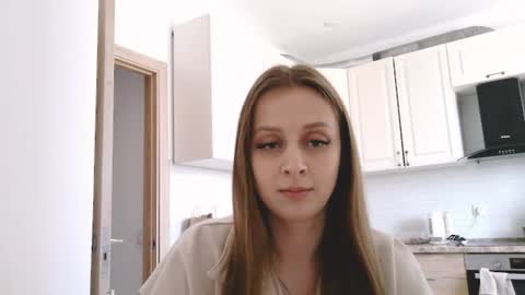 Snapshot of mairytriss chatting on 2, 7, 2026 Alice online show from 2, 7, 2026