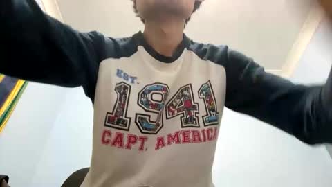 Snapshot of maishall chatting on 17, 12, 2025 David Sae Hymn Cho online show from 17, 12, 2025