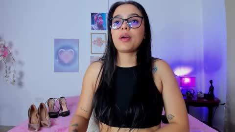 mai  online show from 25, 10, 2025