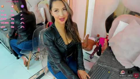 Snapshot of maiyajoness chatting on 6, 6, 2026 maiyajoness online show from 6, 6, 2026