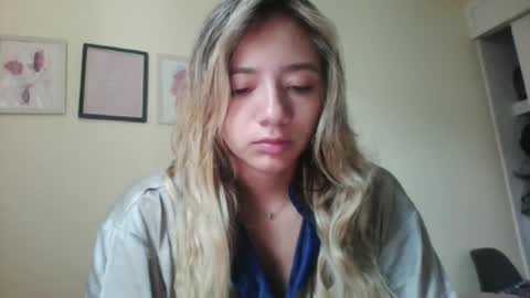 Snapshot of majo_gomezz chatting on 18, 1, 2026 majo_gomezz online show from 18, 1, 2026