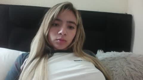 Snapshot of majo_gomezz chatting on 4, 3, 2026 majo_gomezz online show from 4, 3, 2026