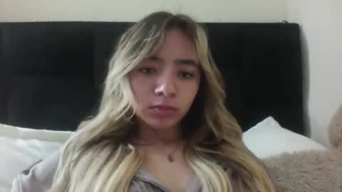 Snapshot of majo_gomezz chatting on 8, 3, 2026 majo_gomezz online show from 8, 3, 2026