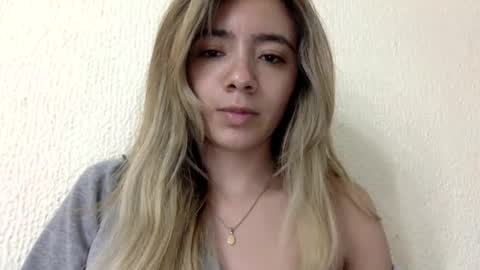 Snapshot of majo_gomezz chatting on 16, 3, 2026 majo_gomezz online show from 16, 3, 2026