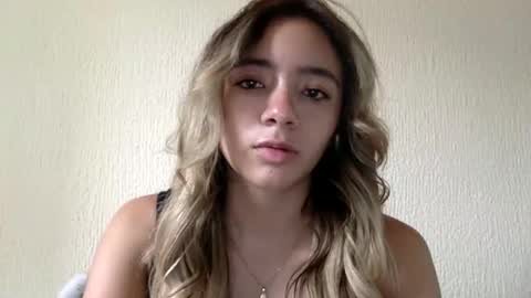 Snapshot of majo_gomezz chatting on 17, 3, 2026 majo_gomezz online show from 17, 3, 2026